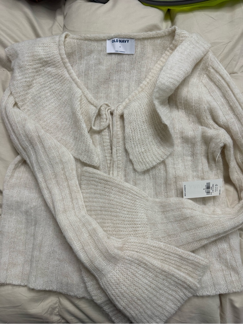 Old Navy Women's Cream V-Neck Ribbed Tie-Neck Sweater